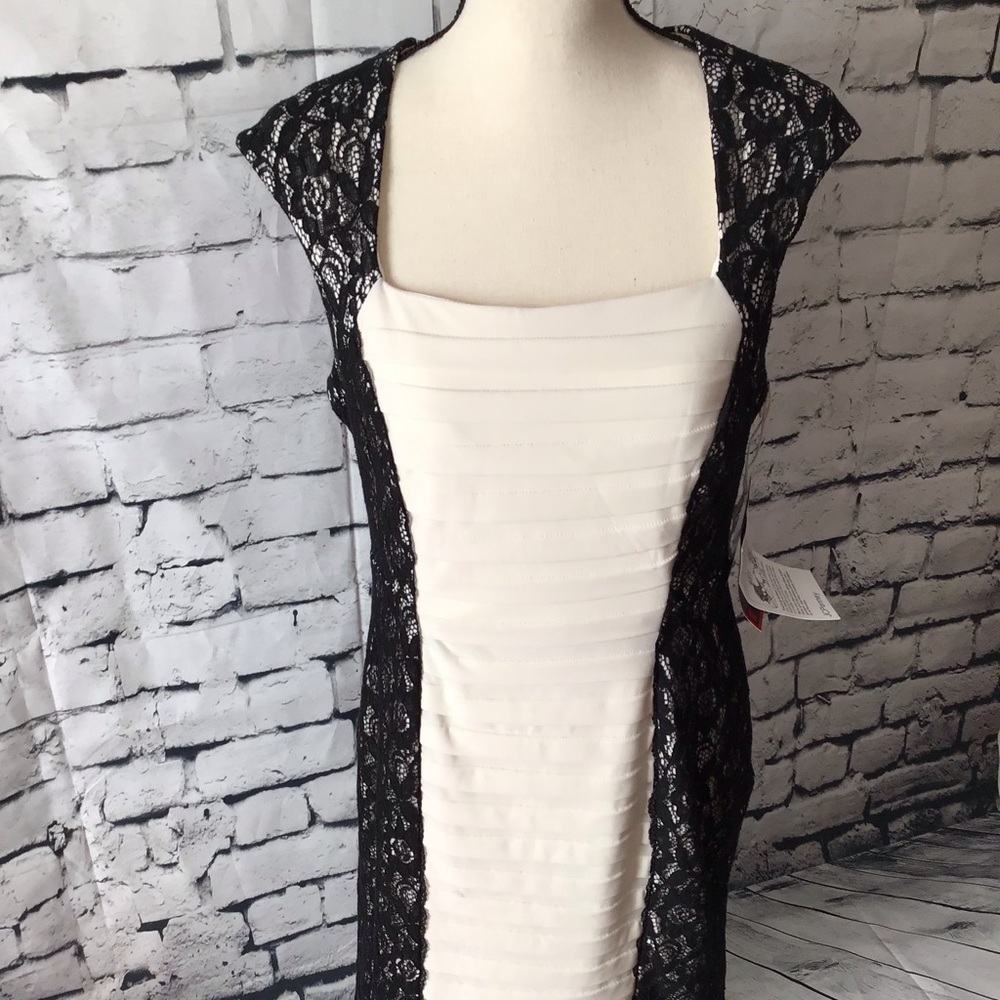 NWT!! Beautiful formal dress